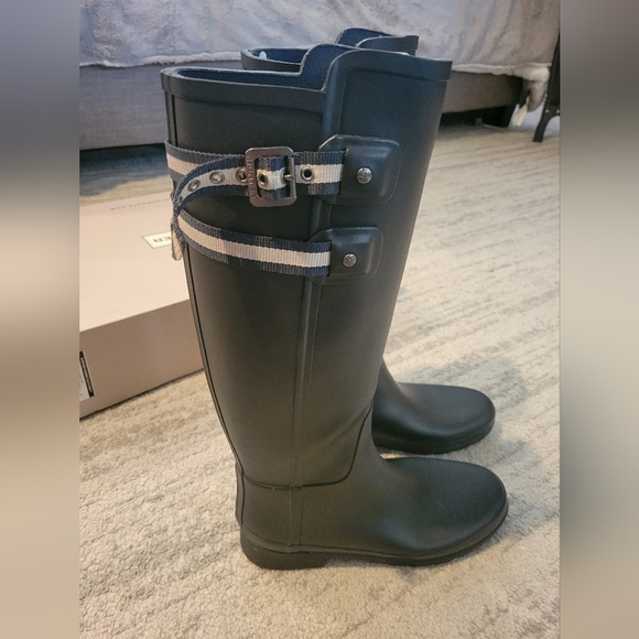 Hunter Refined Webbing Back Strap Tall Boots - Picture 2 of 7